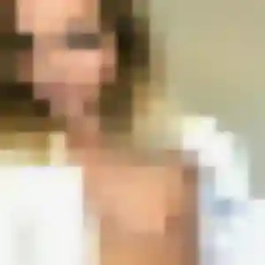 Rania, 27 ans, en ligne à Saint-Vaast-d'Équiqueville pour une rencontre coquine
