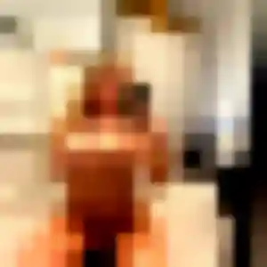 Zineb, 41 ans, connectée à Saint-Victor-sur-Rhins pour une rencontre coquine