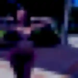 Fouzia (27 ans) à Saint-Victoret attend une rencontre ce soir