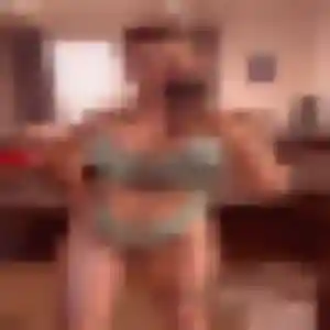 Photo privée de Fatou, 37 ans à Saint-Vincent-de-Reins - rencontre coquine