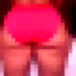 Loubna, 36 ans, connectée à Saint-Ybars pour une rencontre coquine