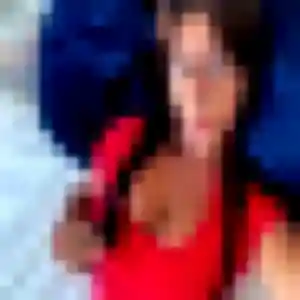 Hanane, 22 ans, connectée à Saint-Yzan-de-Soudiac pour une rencontre coquine