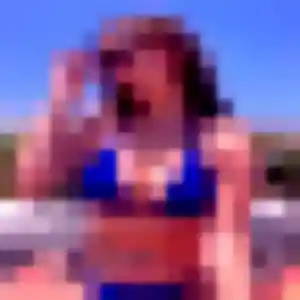 Amel, 45 ans, en ligne à Sainte-Anne pour une rencontre coquine
