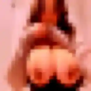 Photo exclusive de Houda, 45 ans à Sainte-Catherine-de-Fierbois - rencontre coquine