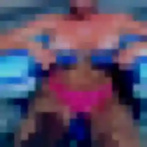 Tinhinane, femme de 42 ans cherche beurette à Sainte-Euphémie
