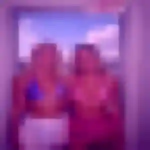 Aicha, 30 ans, connectée à Sainte-Hélène-Bondeville pour un beurette
