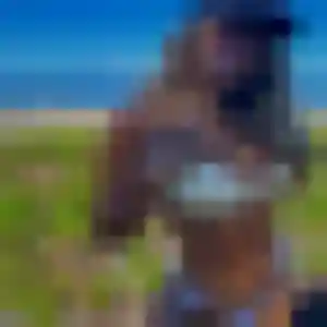 Kahina (26 ans) à Sainte-Maxime cherche un beurette maintenant