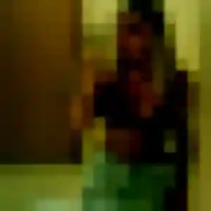Nabila, femme de 22 ans cherche beurette à Salans