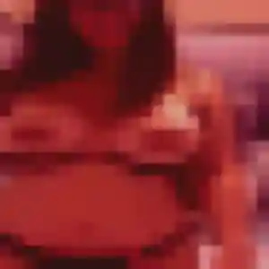 Naima (39 ans) à Salignac-Eyvigues attend un beurette ce soir