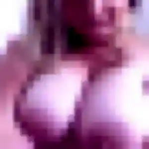 Rejoins Emna, 29 ans à Salles-sur-l'Hers en privé
