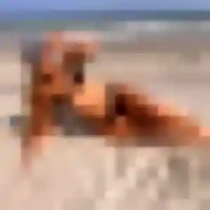 Nour, fille de 33 ans cherche beurette à Salles-sur-l'Hers