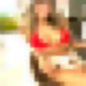 Yamina, femme de 26 ans cherche beurette à Sambin