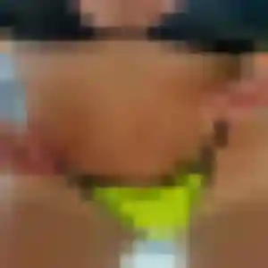 Rokia, 24 ans, en ligne à Sangatte pour un beurette