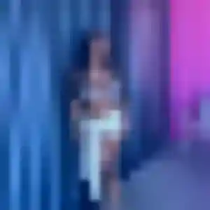 Dounia, fille de 35 ans propose beurette à Sarzeau