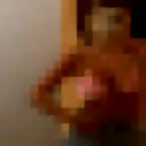 Nesrine, femme de 30 ans veut beurette à Sassenay
