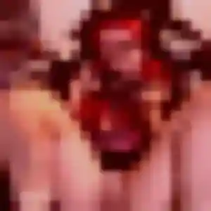 Wafa (35 ans) à Sauzon propose un beurette rapidement