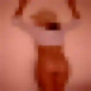 Photo privée de Salma, 27 ans à Savigneux - rencontre coquine