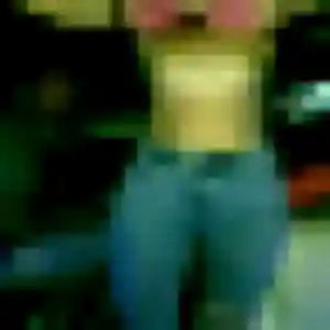 Charmante Tinhinane, 33 ans à Scaër - la contacter