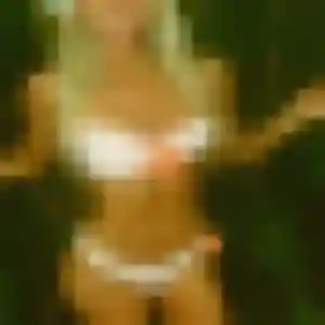 Amel, 31 ans, en ligne à Sept-Saulx pour un beurette