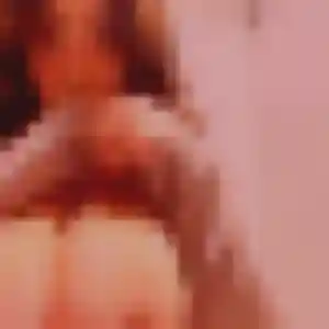 Kenza (25 ans) à Sevelinges propose un beurette ce soir