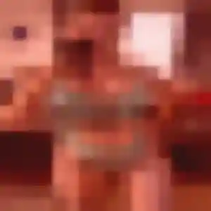 Sirine, 22 ans, en ligne à Sinard pour une rencontre coquine