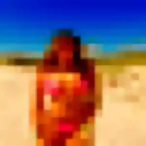 Belle Maroua, 23 ans à Solignac - voir sa photo