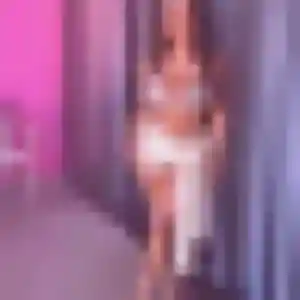 Noura, 26 ans, cherche un beurette à Souillé