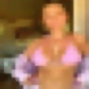 Nassima, 45 ans, disponible à Surtainville pour une rencontre coquine