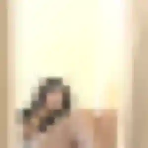 Sarah, 28 ans, connectée à Tacoignières pour un beurette