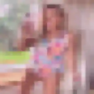 Najat, 22 ans, cherche un beurette à Talant