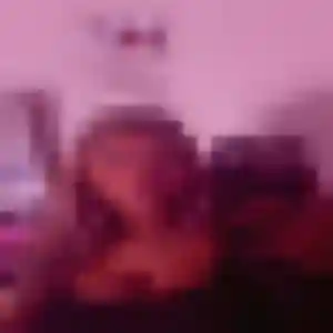 Tinhinane, 23 ans, cherche un beurette à Tanlay