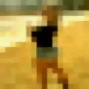 Photo de Loubna à Tende (42 ans) - beurette discret
