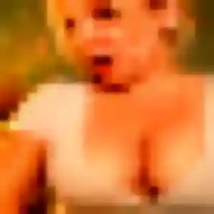 Nadia, 23 ans, disponible à Tercis-les-Bains pour une rencontre coquine