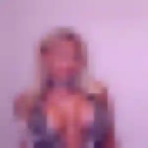 Bouchra (36 ans) à Thenon cherche un beurette aujourd'hui