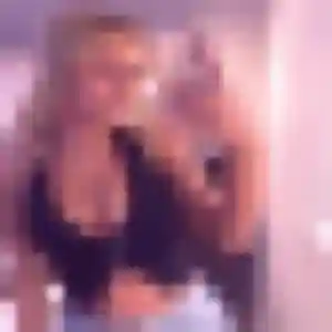 Photo exclusive de Emna, 43 ans à Thueyts - rencontre coquine