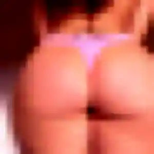 Anissa, 25 ans, dispo pour beurette à Tinténiac