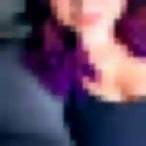 Anissa, 24 ans, connectée à Torcé pour un beurette