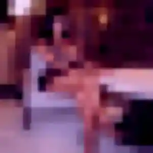 Dounia, 24 ans, connectée à Toulon-sur-Allier pour un beurette