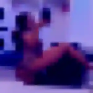Découvre Safia, 27 ans à Tourgéville gratuitement