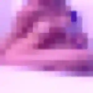 Découvre Leila, 28 ans à Tourville-sur-Sienne gratuitement