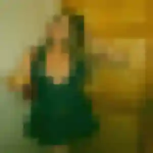 Photo de Loubna à Tracy-le-Mont (26 ans) - beurette gratuit