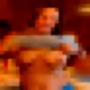 Contacte Houda, 30 ans à Tramolé en privé