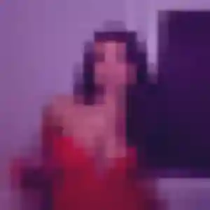 Photo privée de Emna, 27 ans à Trans-en-Provence - plan discret