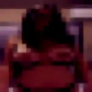 Photo de Rania à Trégunc (40 ans) - beurette gratuit