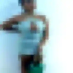 Sexy Ouarda, 33 ans à Treis-Sants-en-Ouche - voir sa photo