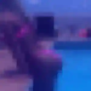 Syrine (40 ans) à Trun attend une rencontre rapidement