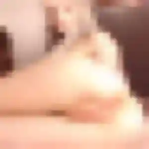 Amina, 40 ans, en ligne à Urzy pour une rencontre coquine