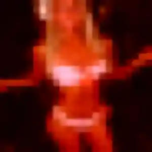 Maroua, fille de 27 ans propose beurette à Uzel
