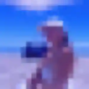 Photo de Nour à Vailhourles (26 ans) - beurette anonyme