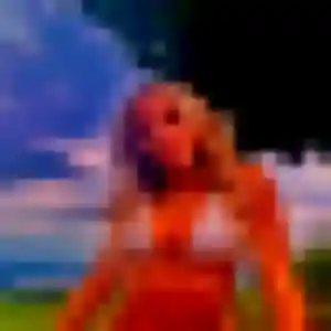 Ilham, 25 ans, dispo pour beurette à Val-de-Bonnieure